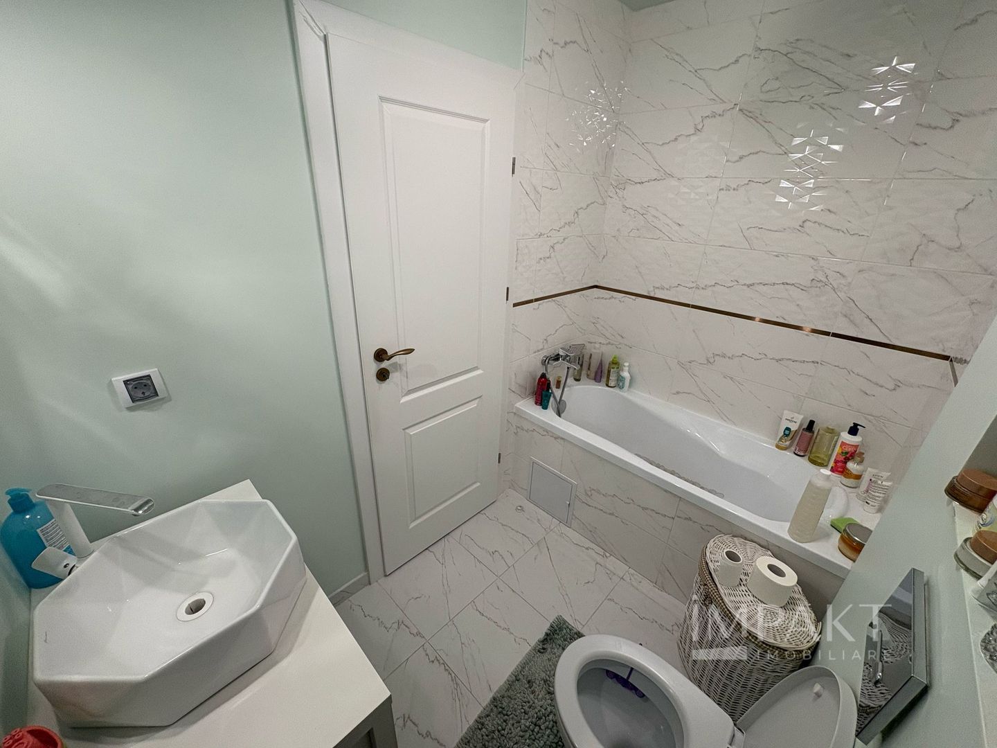 Apartament modern cu balcon si parcare subterana – Cartier Buna Ziua - Poză 9