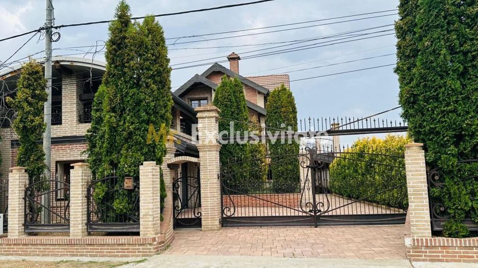 Vila impunătoare in stil italian - Ștefănești, Argeș - Poză 7