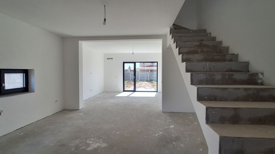 Duplex modern P+E cu 4 camere - Poză 1