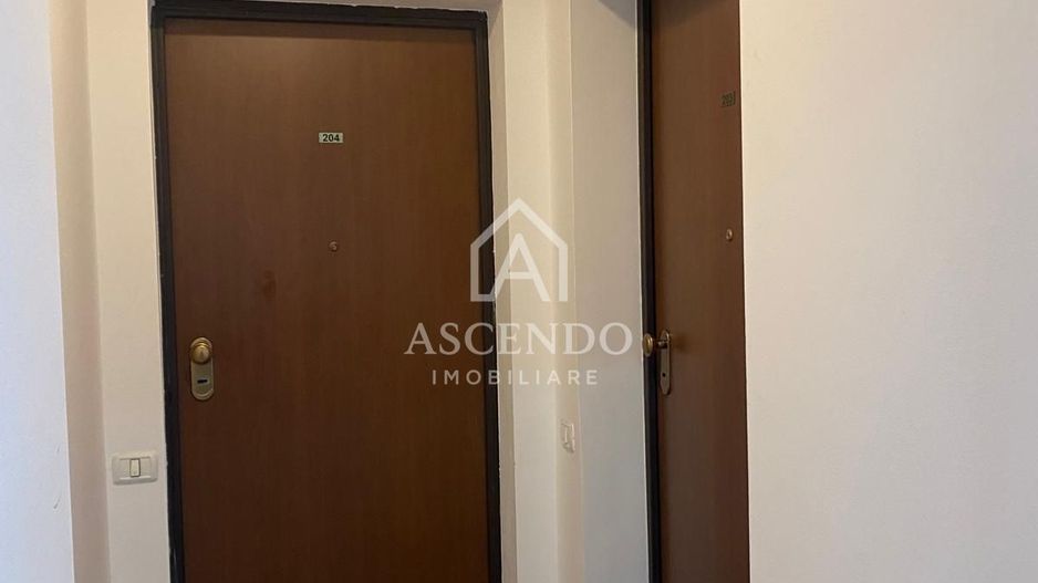 Apartament 3 camere, 2 bai premium mobilat lux , cu parcare inclusă - Poză 30