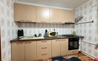 3 camere modern, proaspăt renovat, stradal Calea Vitan - Poză 5