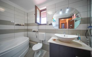 Casa in zona Astrelor, 4 camere, P+1, Comision 0% - Poză 21