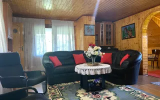 Oaza de liniste si verdeata! Vanzare casa cu 5 camere in Pucioasa - Poză 13