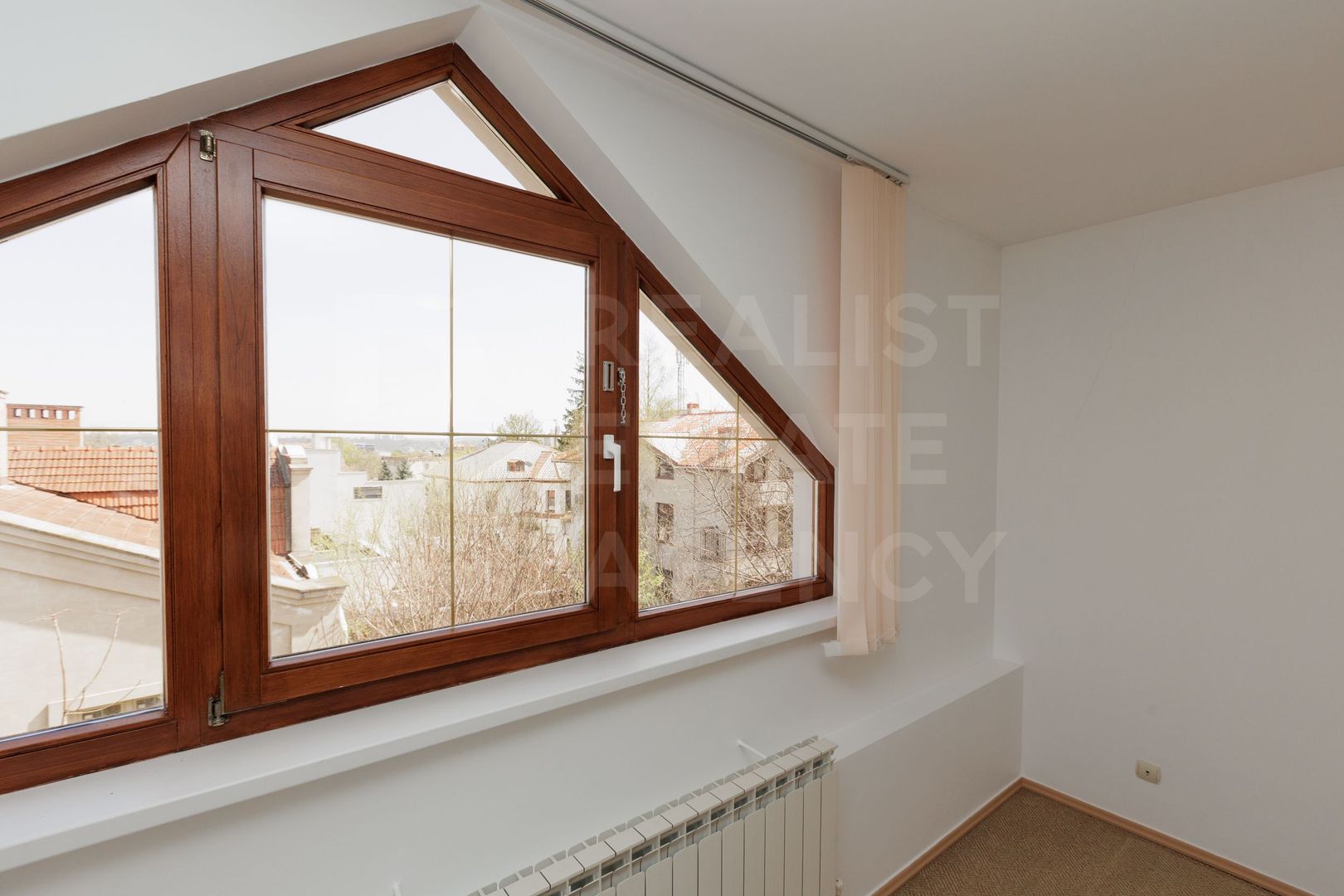 Chirie, casă, 7 camere, str. Galbena, Centru - Poză 19