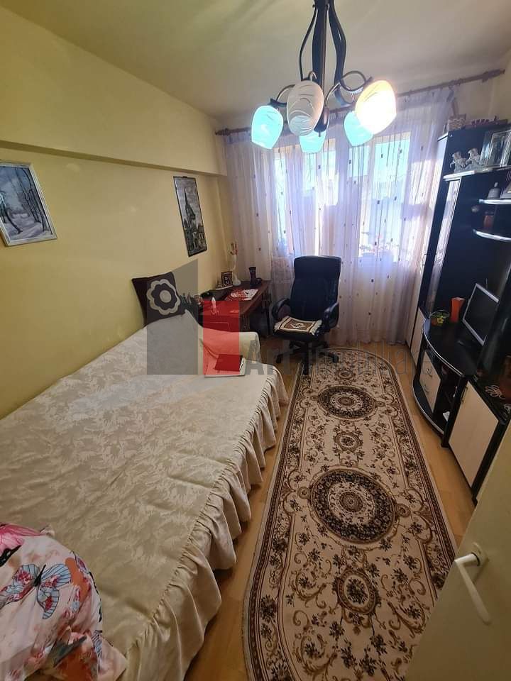 Apartament Decomandat 3 Camere în Berceni, Șos. Giurgiului - Poză 1