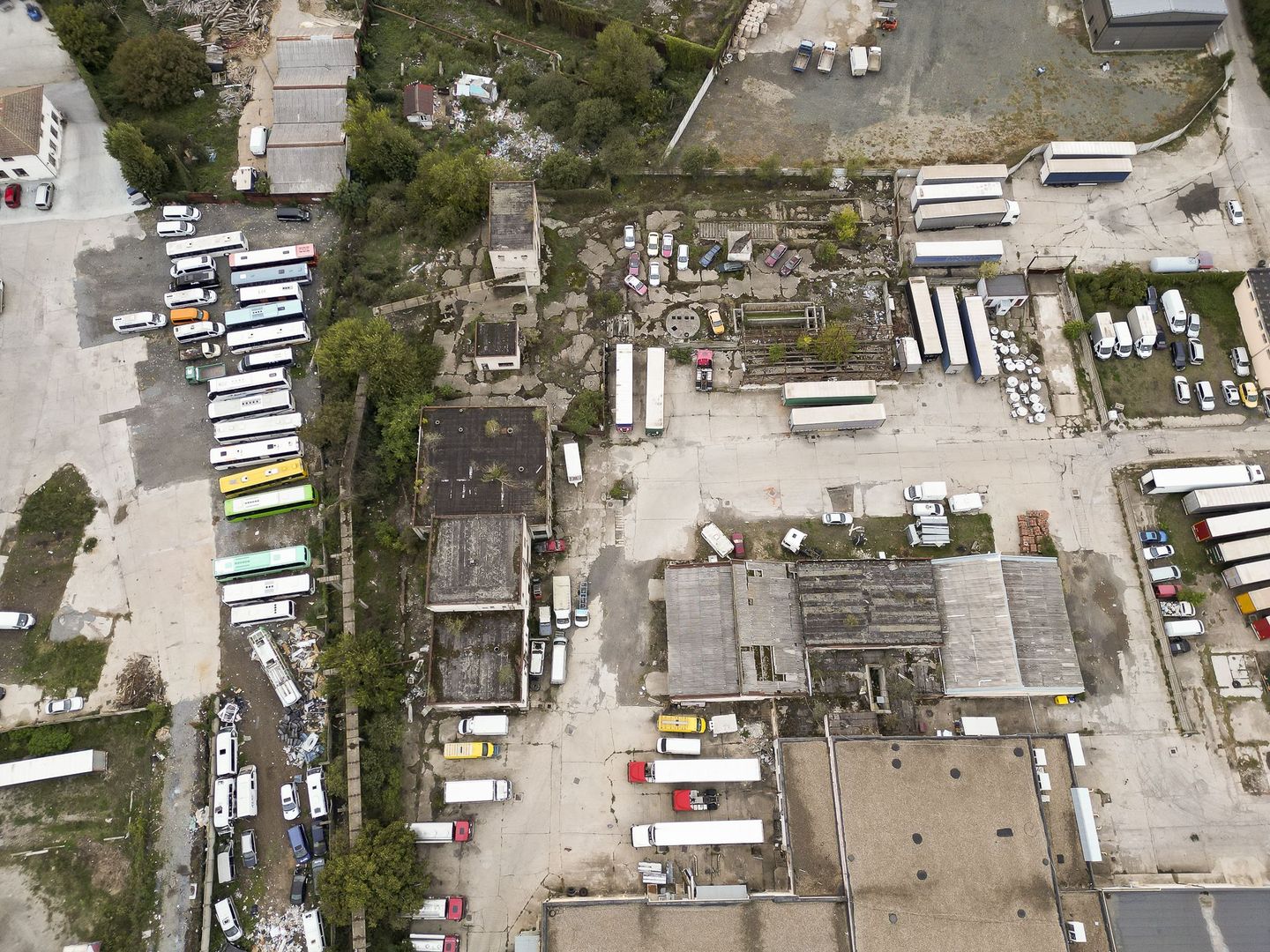 Teren industrial de 6,820mp Strada Poetului - Poză 13