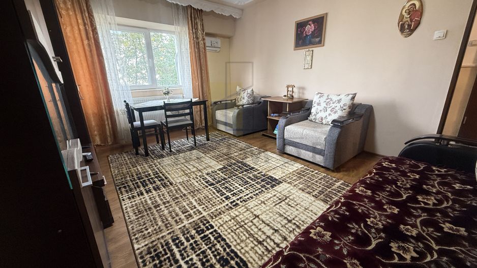 4 camere Decomandat Dacia, etaj intermediar, 1980 - Poză 1