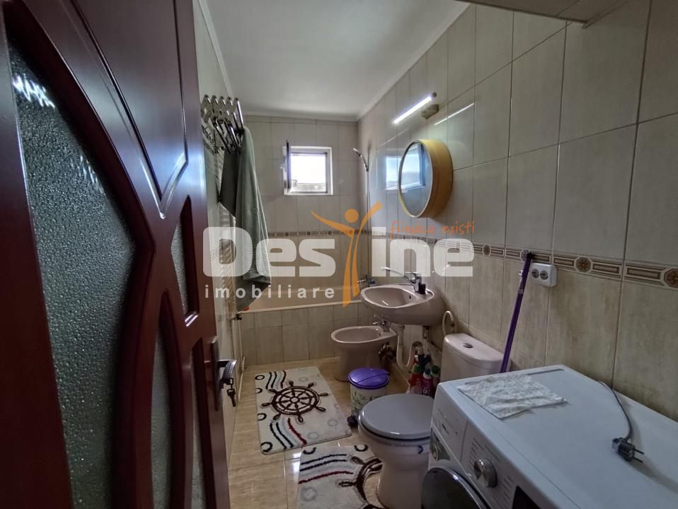Baicoi Liliesti apartament 2 camere complet renovat, utilat si mobilat ! - Poză 2