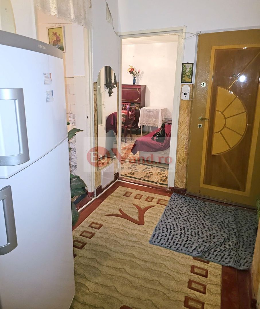 Vanzare - apartament cu 2 camere, Micro 20, J-uri - 51000 euro - Poză 8