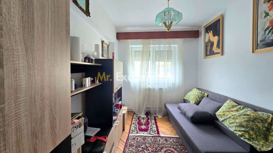 De vânzare apartament 4 camere Careiului Satu Mare - Poză 7