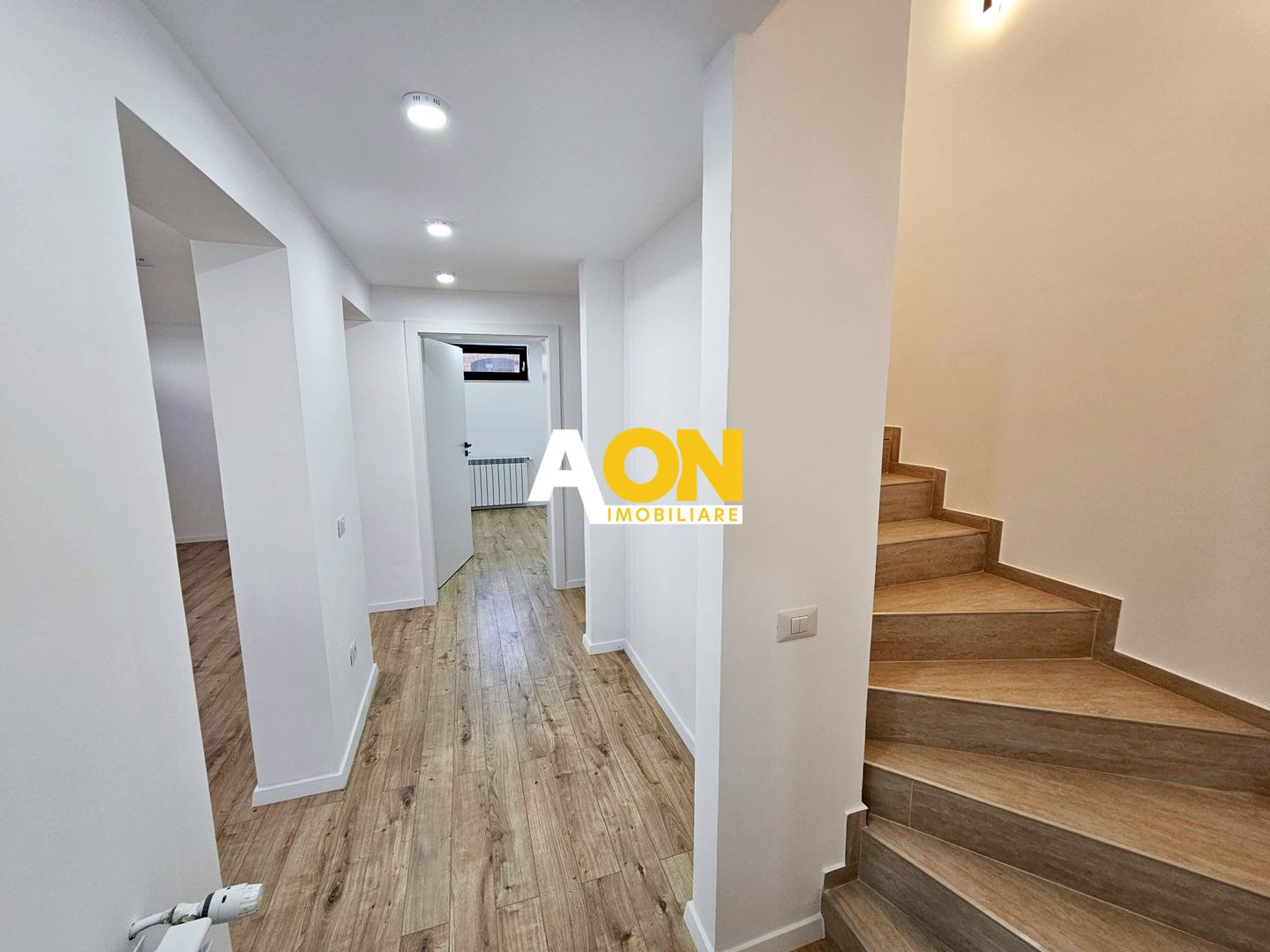 Duplex de lux, 4 camere, 225 mp teren, Cetate - Poză 9