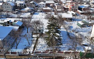 Teren 1.183 mp cu casă bătrânească, deschidere 22,37 ml - Poză 4