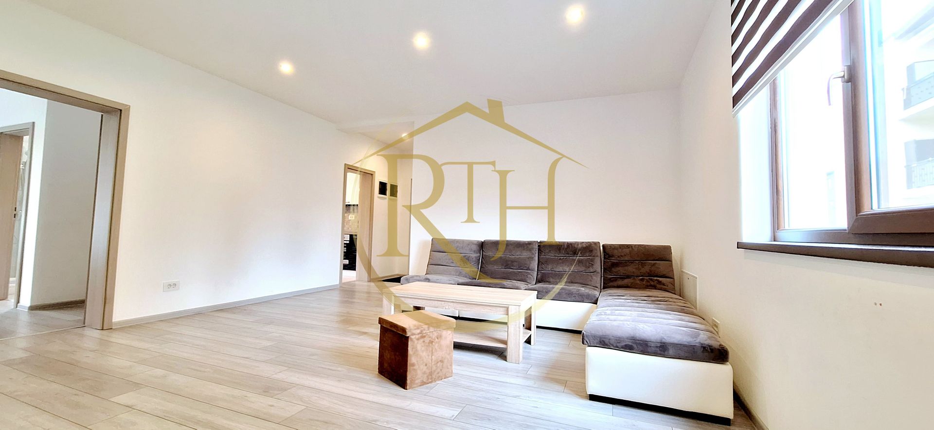 Oferim spre inchiriere apartament spatios, 3 camere, Bloc Nou, Braytim - Poză 1