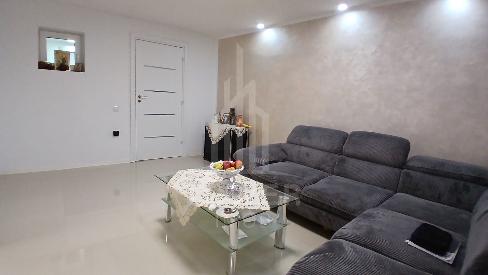 🏡 Casă Individuală în Zonă Centrală | Curte Proprie - Poză 3