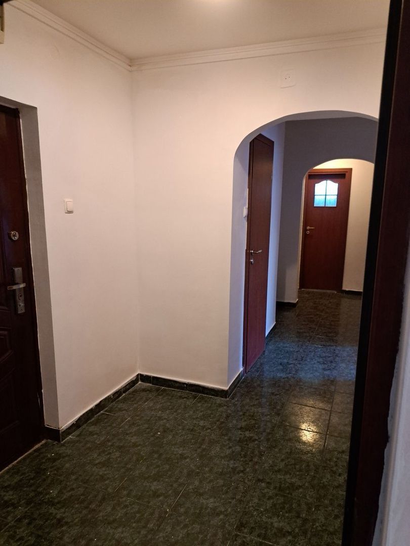 Apartament 3 Camere – Parter – Zona Cireșica, Tomis Nord - Poză 2