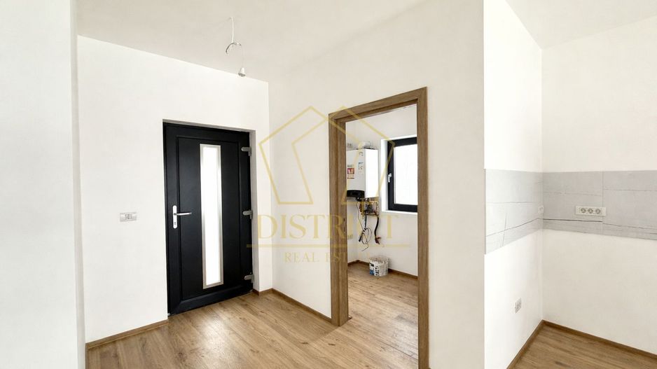 COM 0% Duplex deosebit cu 4 camere si 2 bai | Beregsau Mare - Poză 9
