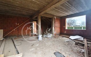 Casa de vanzare P+E cu 5 camere in Oncea, Oradea - Poză 2