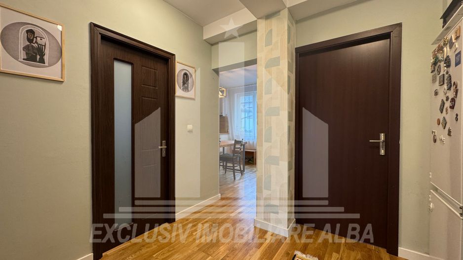 Apartament cu 2 camere cu curte privata, Cetate - Poză 3