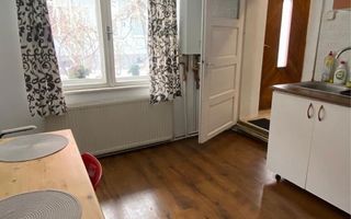 Casa de inchiriat pe strada De Mijloc - Poză 8