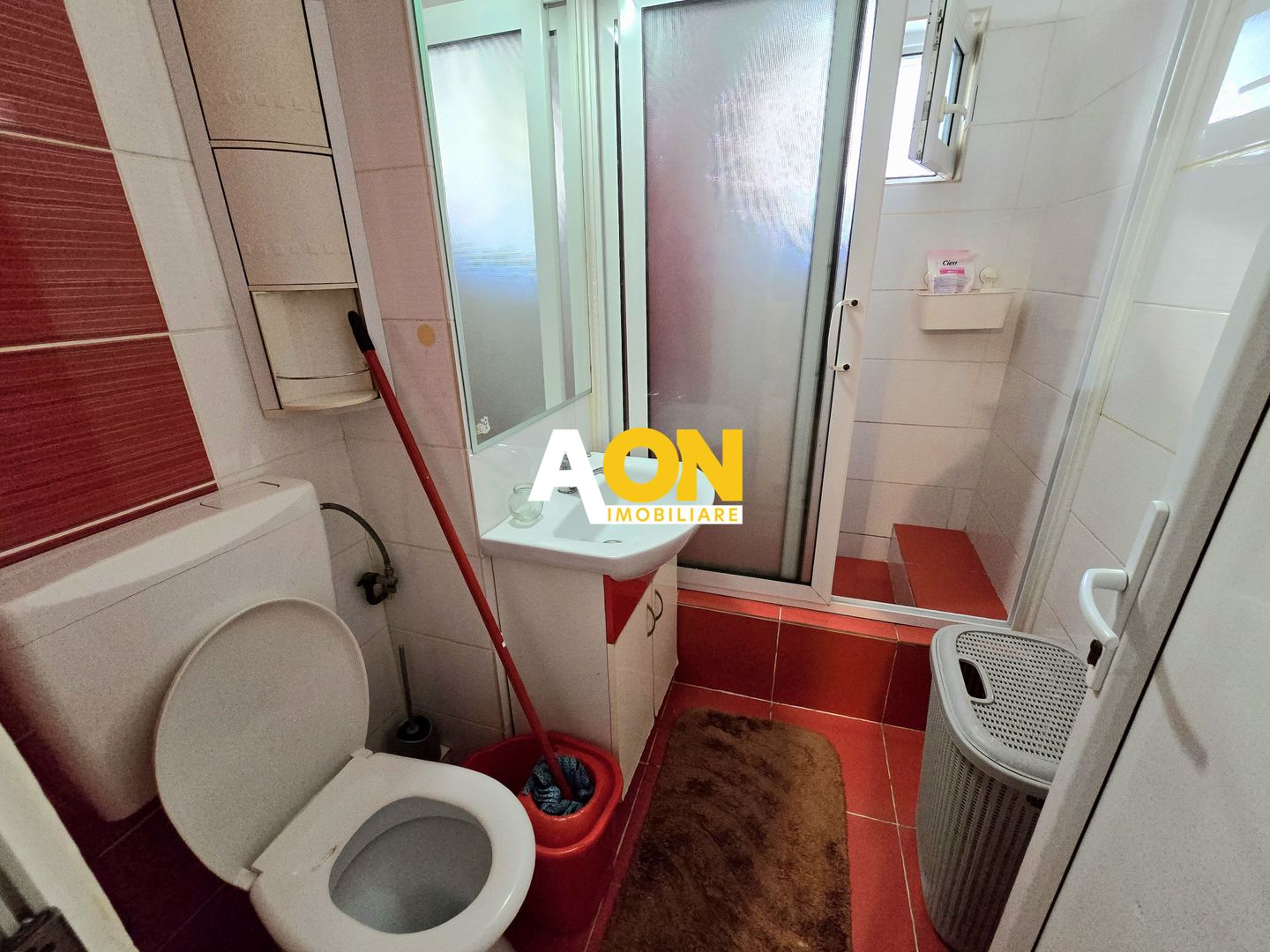Apartament cu 2 Camere, Etaj 1, Zona Cetate - Poză 9