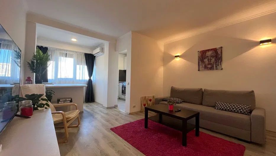Garsoniera, 1 min Metrou Favorit, PET FRIENDLY, Renovata - Poză 1