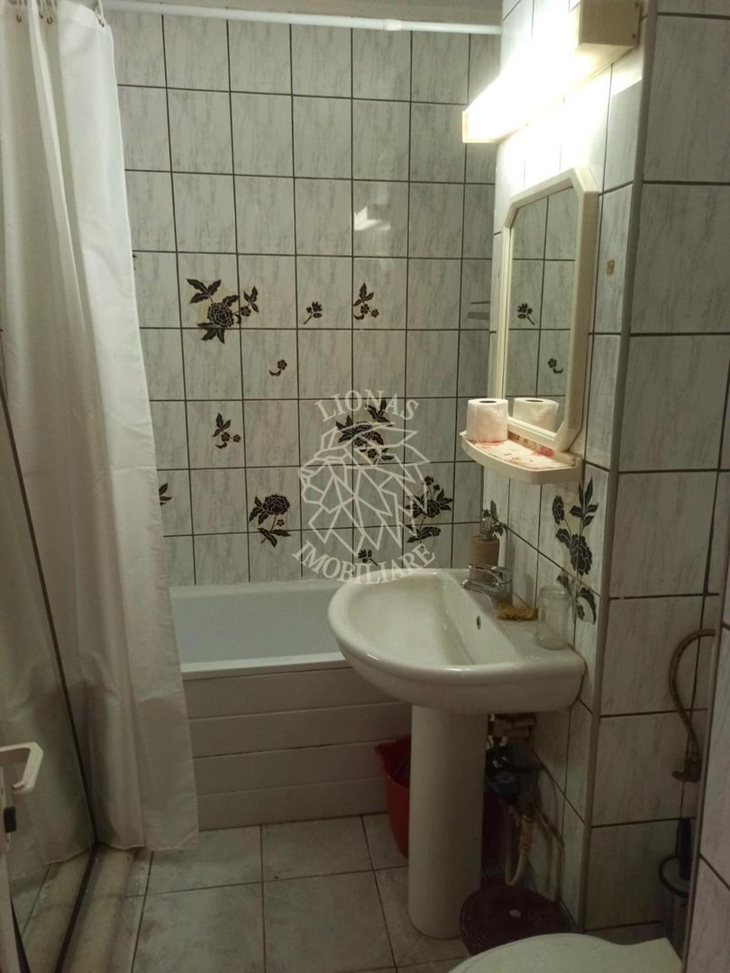 Apartament 3 camere 70 mp+balcon 4 mp- Zona Independentei - Poză 6