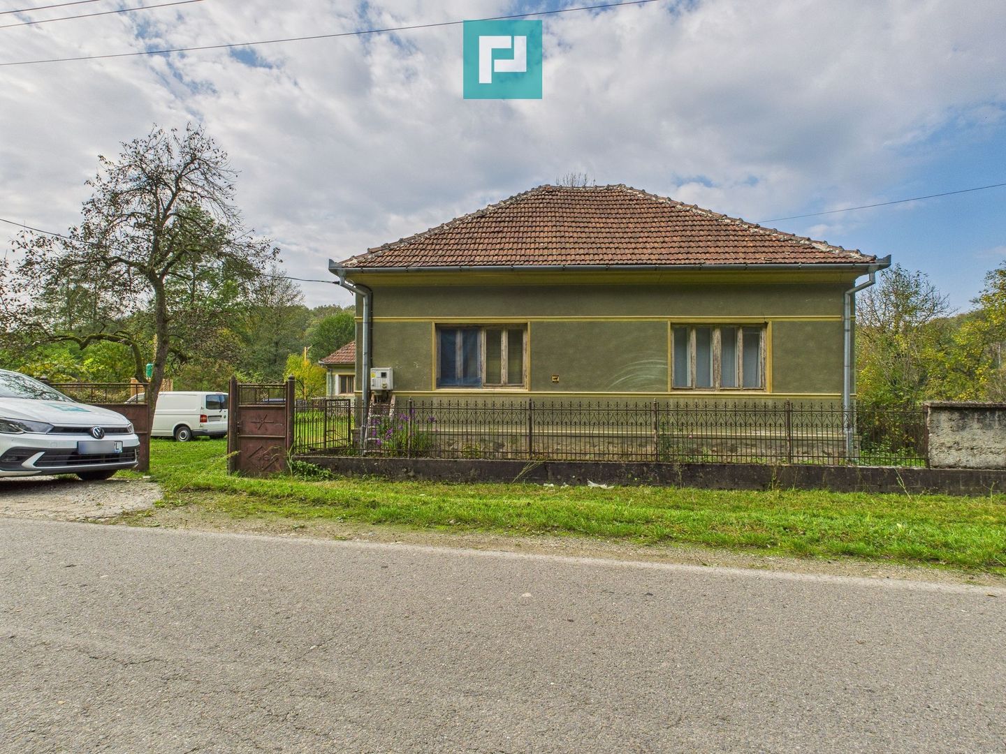 Casă cu teren generos Vărădia de Mureș - Stejar - Poză 3