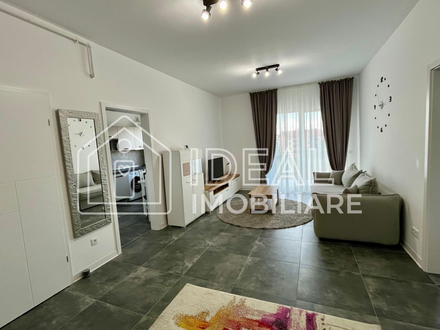 Apartament modern cu 2 camere, balcon și loc de parcare – în Șelimbăr - Poză 2