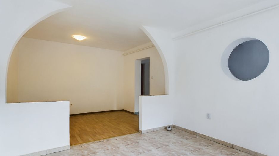 Oportunitate ,duplex  în zona Lipovei – Locuință sau Afacere la Cheie - Poză 1