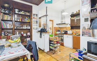 Apartament 4 camere  cu potențial în zonă Premium - Poză 13