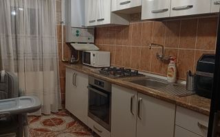 Vând apartament decomandat cu 3 camere, micro 16 - Poză 3