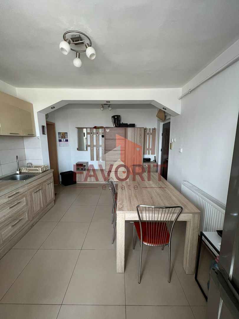 Centrala proprie. Complet renovat. Mobilat si utilat. - Poză 11