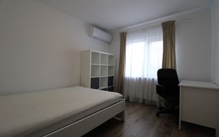 Zona Lunei, 3 camere, centrala proprie. - Poză 1