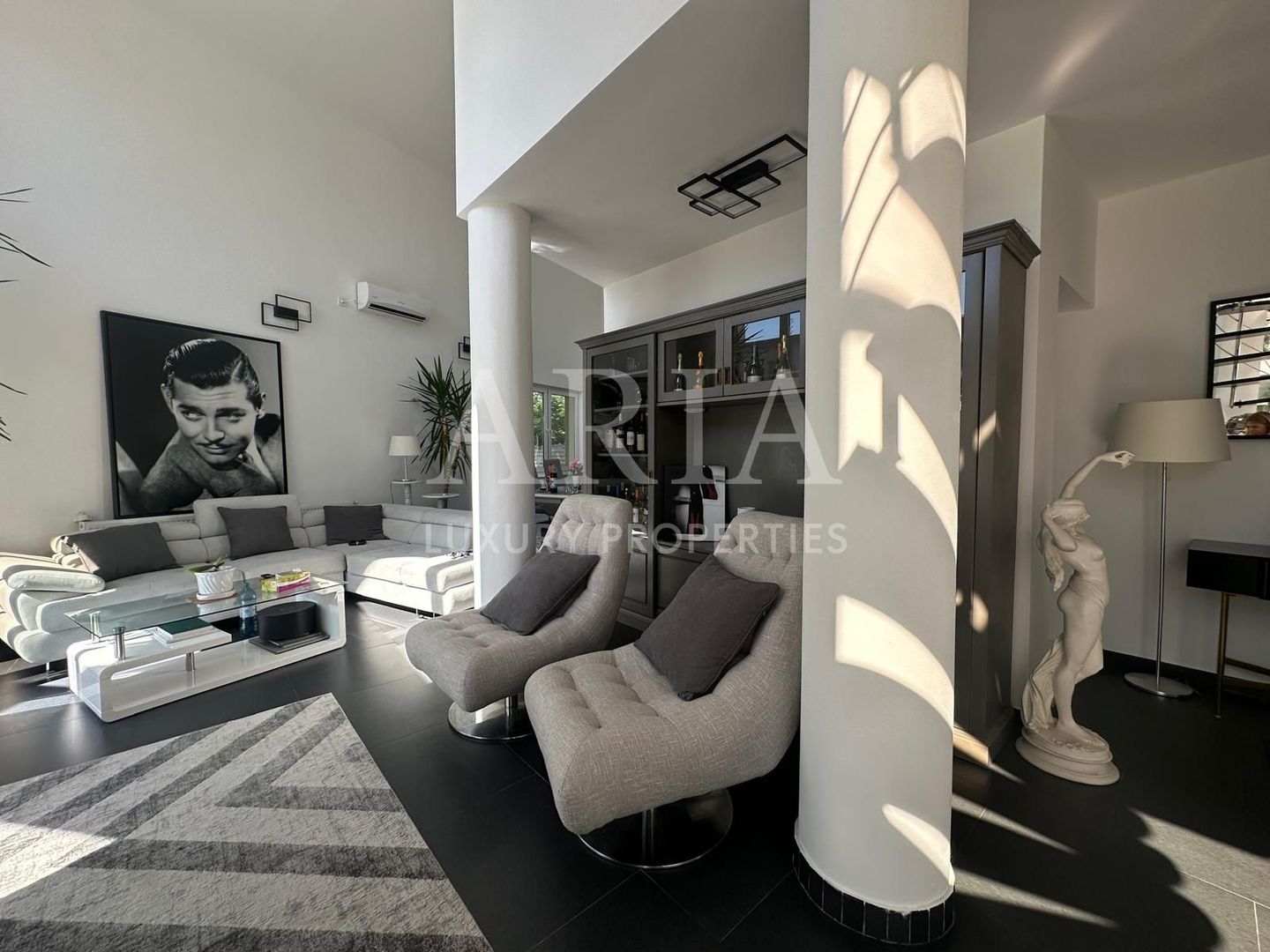 VILA INDIVIDUALA CORBEANCA DESIGN MODERN - Poză 1