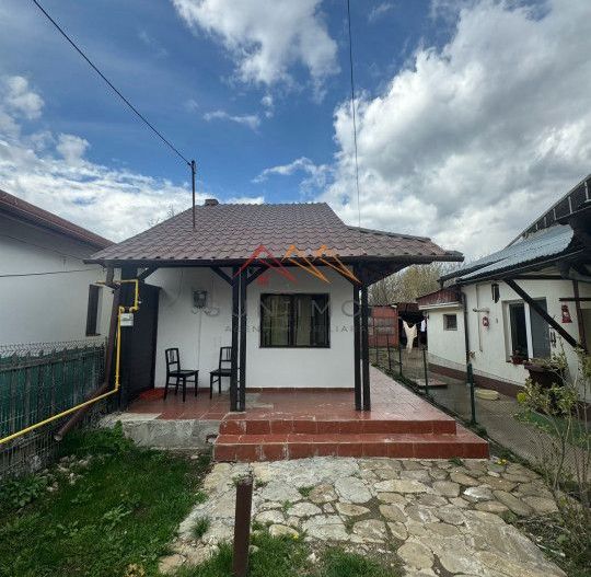 Casa 3 camere, teren 245 mp, CT, toate utilitatile, Campina, Prahova - Poză 1