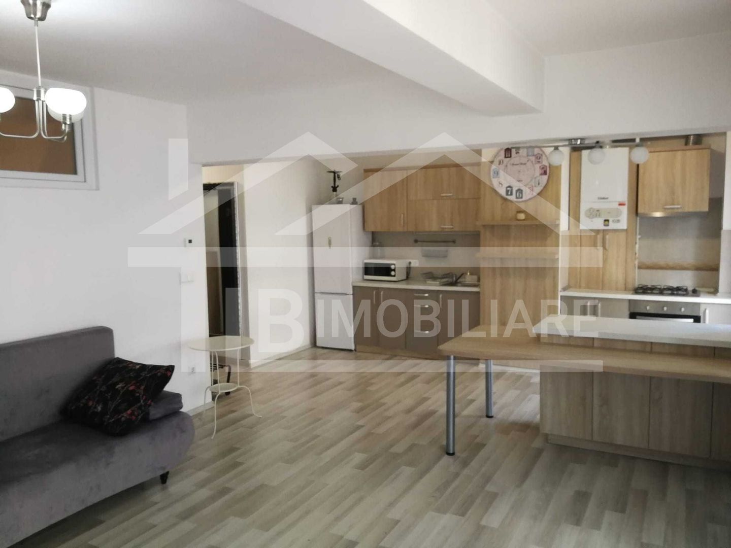 Apartament cu 2 camere, 65mp, parcare, Zona UMFST - Poză 1