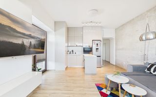 Apartament cu 3 camere de vanzare, centrala proprie - Mihai Bravu - Poză 4