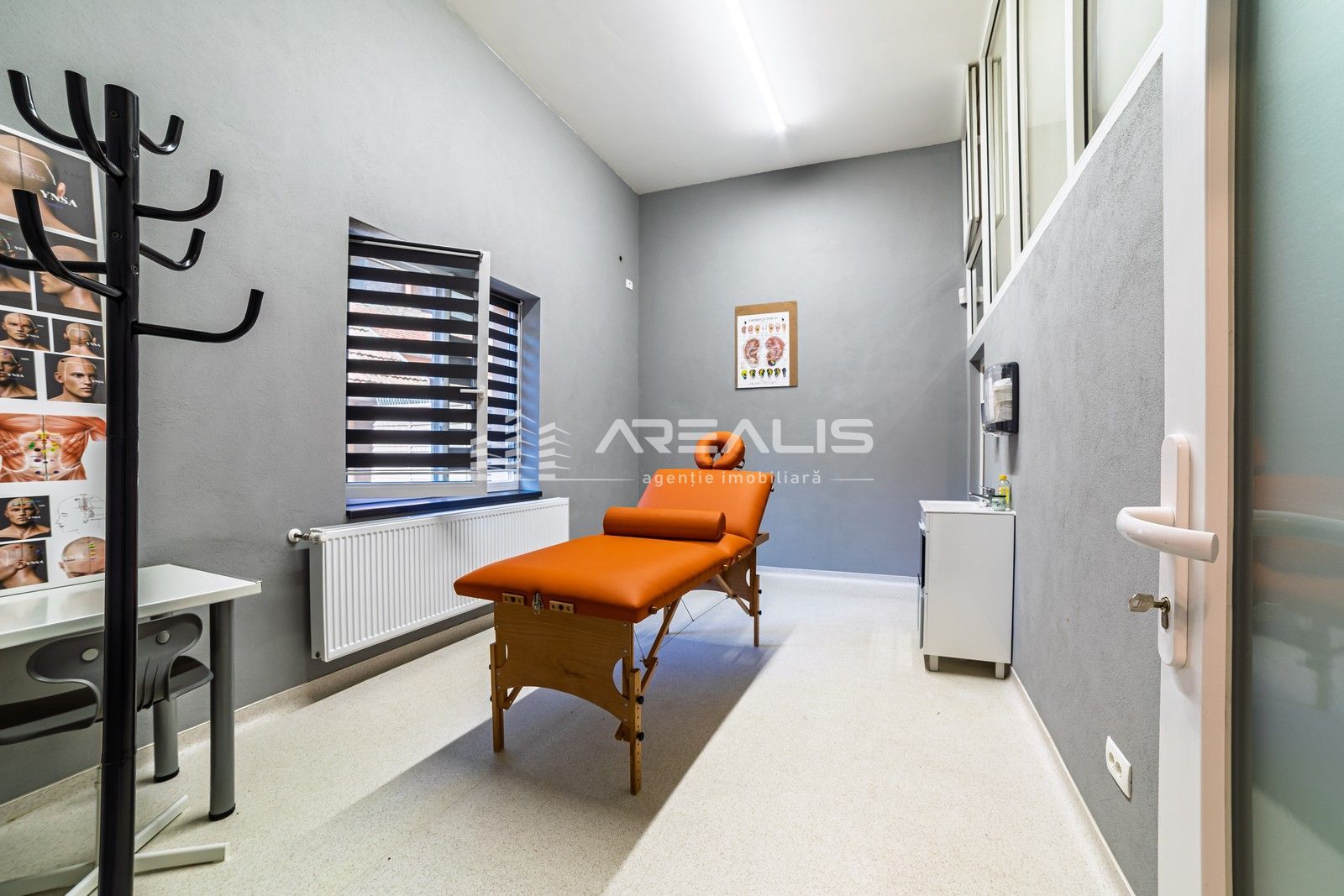 Apartament cu destinatii multiple, Bulevardul Revolutiei 80 - Poză 5