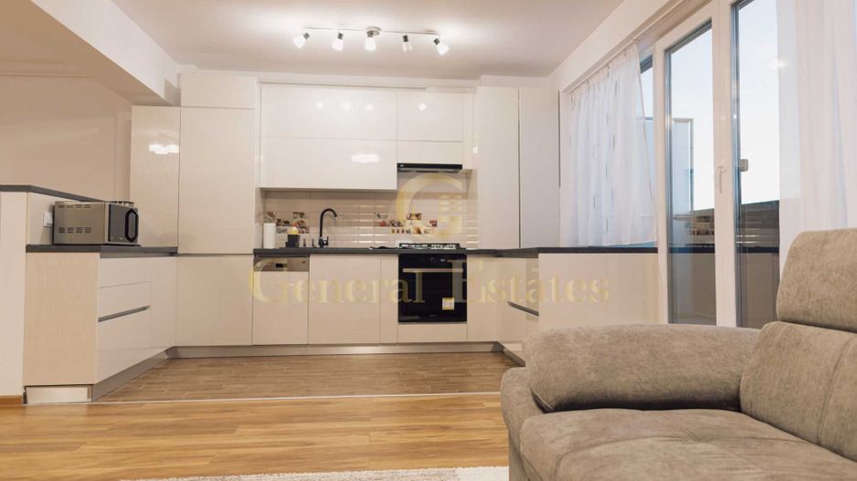 Apartament de vanzare3 camere in apripiere de Coresi - Poză 1