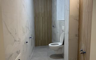 Apartament central renovat str. Evreilor Deportați - Oradea - Poză 12