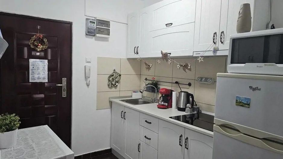 Garsonieră ultracentrală – Universitate | Renovată integral | - Poză 1