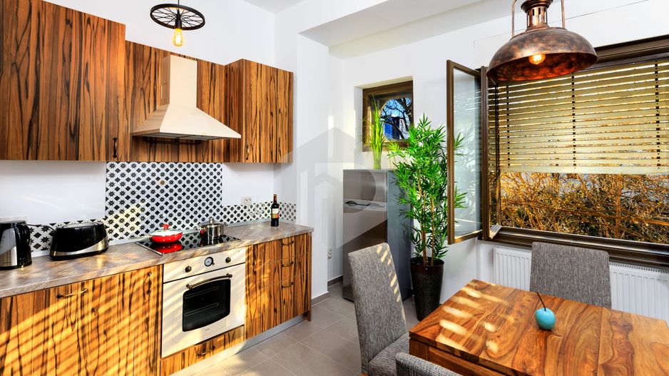 Apartament 3 camere de inchiriat ultracentral/Mobilat si utilat de lux - Poză 9