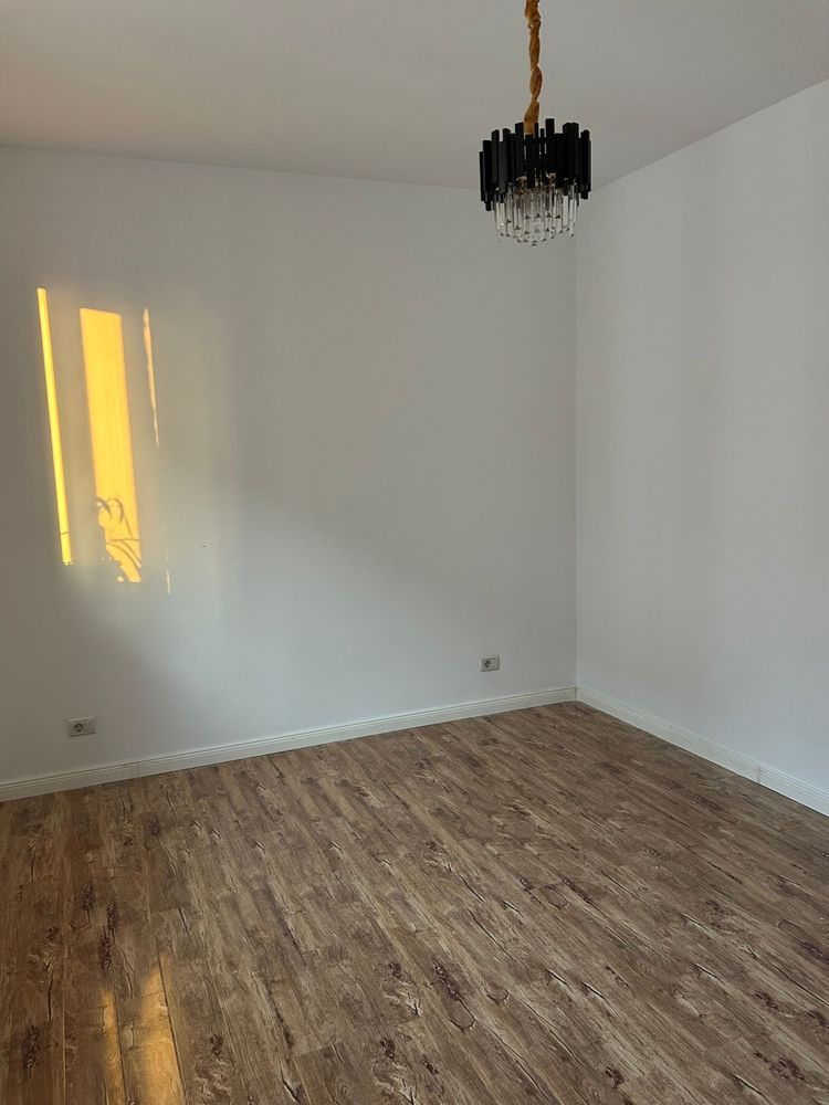 Apartament cu 2 camere semidecomandat la vanzare - Poză 4