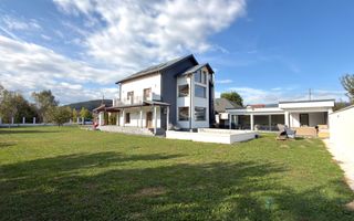 CASĂ 5 CAMERE TEREN 1600 MP CAMPULUNG - Poză 2