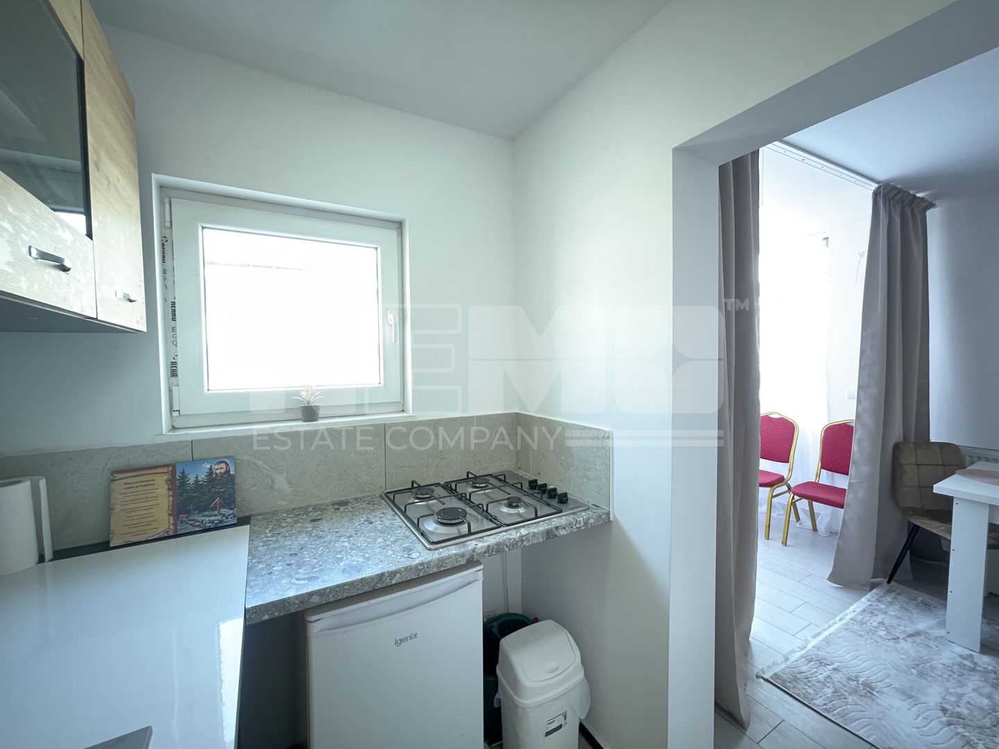 Garsonieră de Închiriat | Renovată Complet | Etaj 3 | Radauti - Poză 5