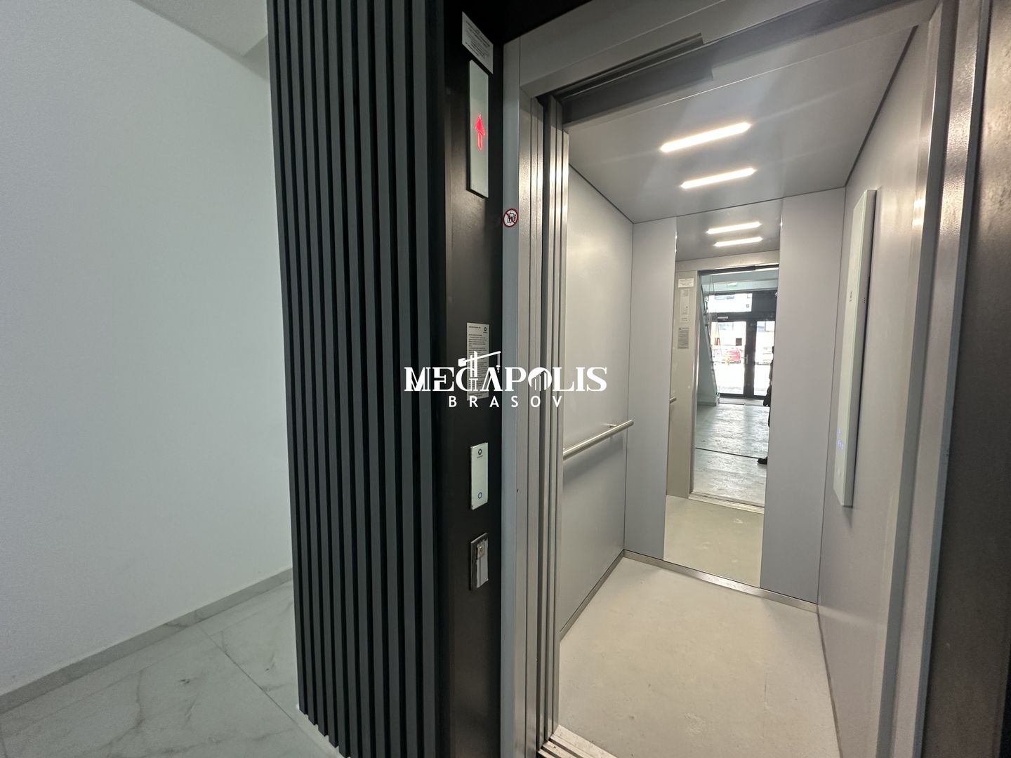 REZERVATĂ ! Bloc Intabulat/Se Accepta Credit/Incalzire in Pardoseala - Poză 20