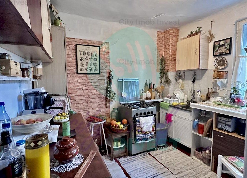 Casa singura la curte  - 7 minute de metrou - Poză 11