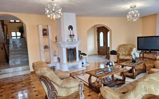 Vilă Elegantă în Cartierul Europa – Liniște și Confort - Poză 1