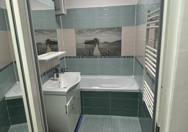 Apartament 3 camere mobilat lux, parcare inclusă, pet friendly, lângă metrou - Poză 5