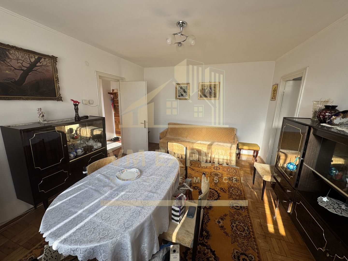 APARTAMENT 3 CAMERE ULTRACENTRAL, ETAJ 4, CAMPULUNG - Poză 1